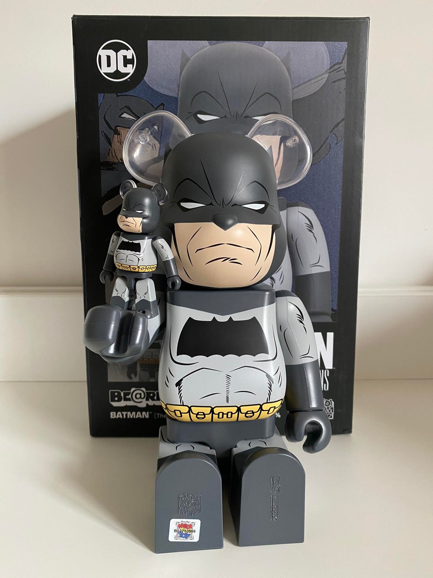 Medicom Speelgoed Bearbrick Batman The Dark Knight keert terug 400% en 100%